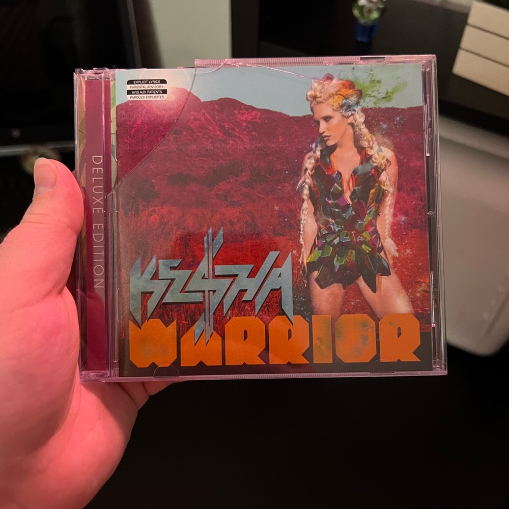Kesha Warrior Deluxe Edition Album CD